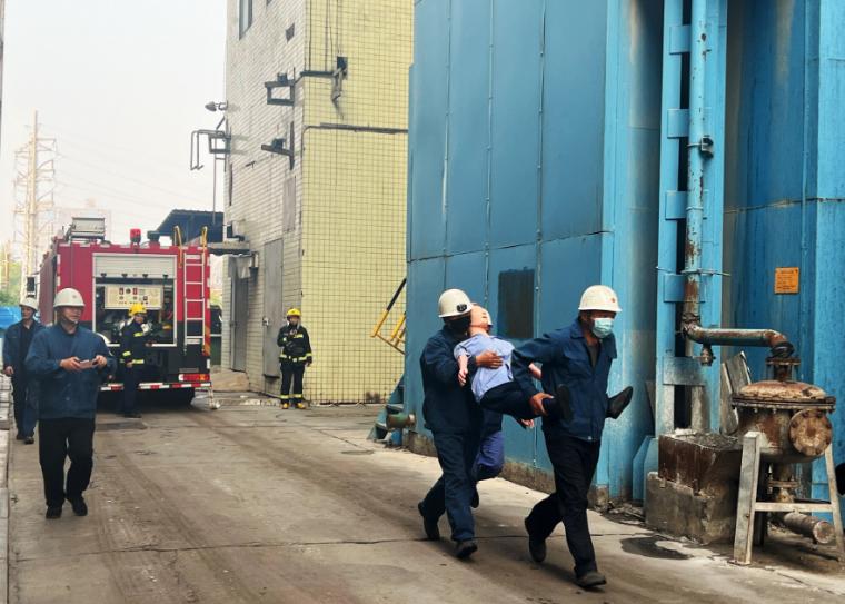 尼龙化工公司开展“1